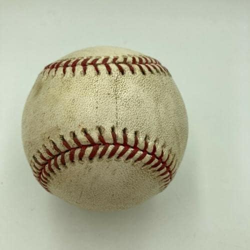 Дерек Джитър Подписа Използвани игра на Мейджър лийг Бейзбол Щайнер и Холограми MLB Auth - Бейзболни Топки, Използвани в играта MLB